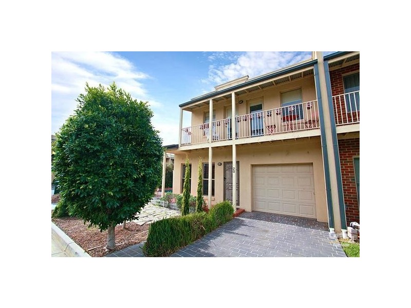 20/14 MICKELTON GROVE, Point Cook VIC 3030