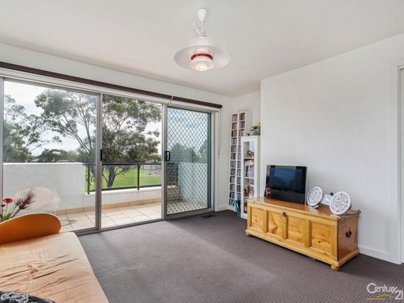 4/71 Oxford Street, Newport VIC 3015