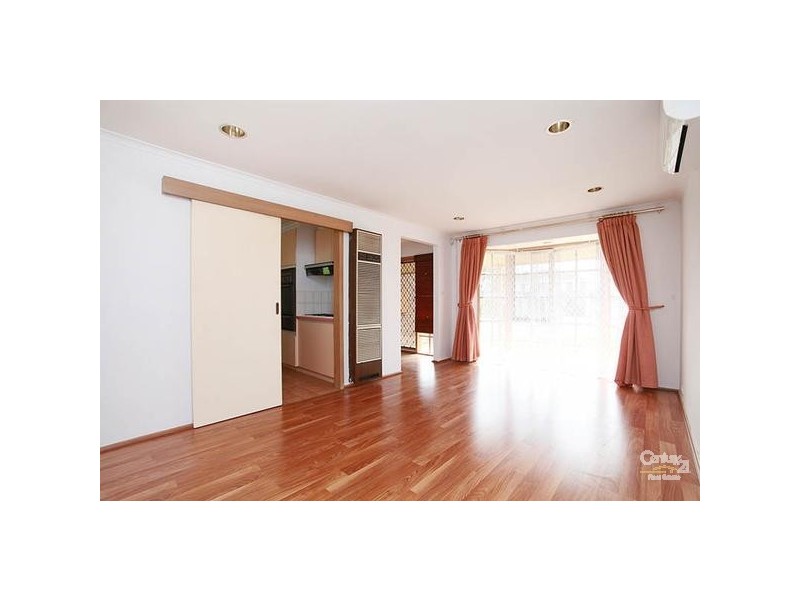 6 DEANSIDE CLOSE, Seabrook VIC 3028