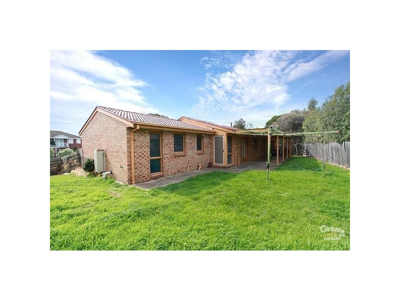 6 DEANSIDE CLOSE, Seabrook VIC 3028