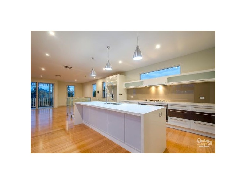 2 STEVEDORE STREET, Williamstown VIC 3016