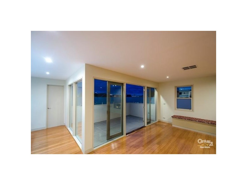 2 STEVEDORE STREET, Williamstown VIC 3016