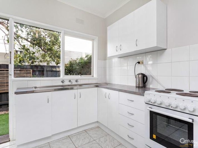 4/28 Peel Street, Newport VIC 3015