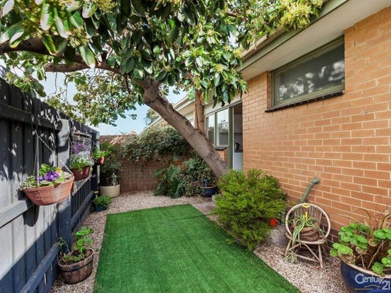 4/28 Peel Street, Newport VIC 3015