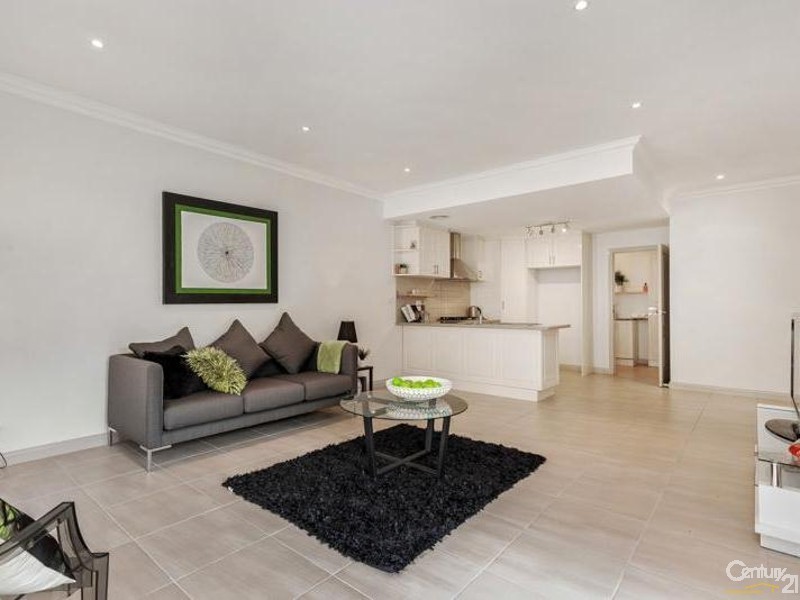 2/86 Elizabeth Street, Newport VIC 3015