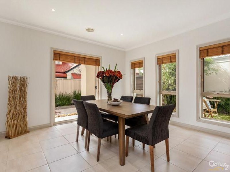 2/86 Elizabeth Street, Newport VIC 3015