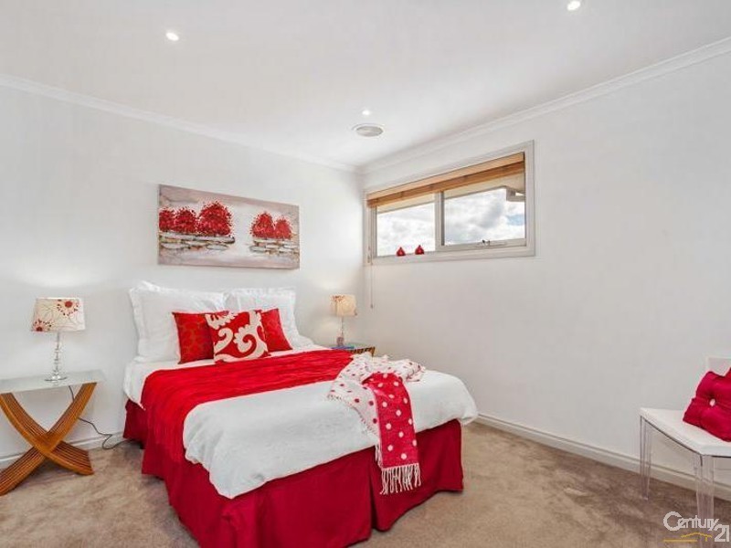 2/86 Elizabeth Street, Newport VIC 3015