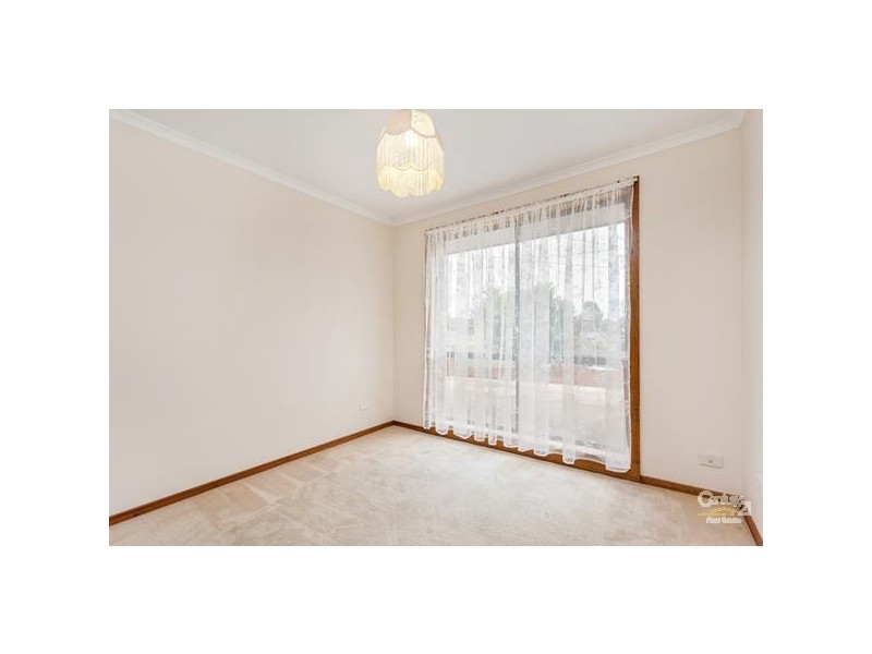 1/6 MUNRO COURT, Altona Meadows VIC 3028