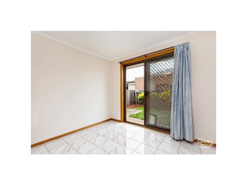 1/6 MUNRO COURT, Altona Meadows VIC 3028