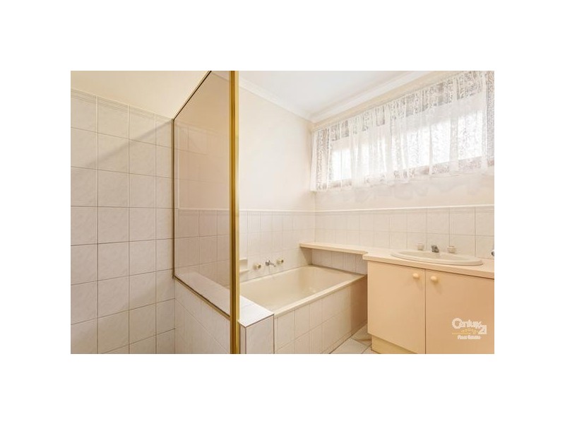 1/6 MUNRO COURT, Altona Meadows VIC 3028