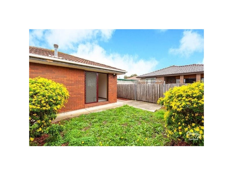 1/6 MUNRO COURT, Altona Meadows VIC 3028