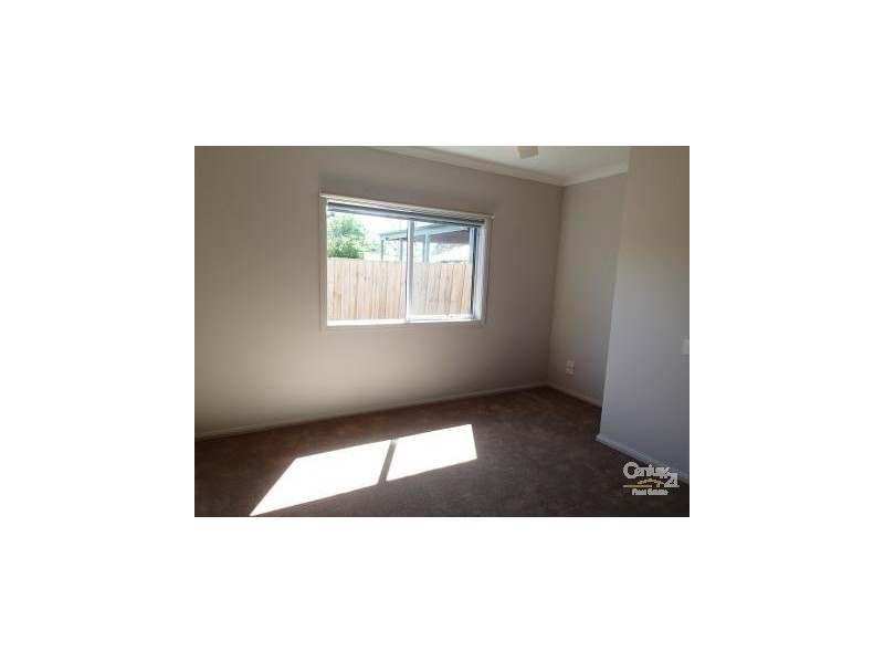 2/33 CARMEN STREET, Newport VIC 3015