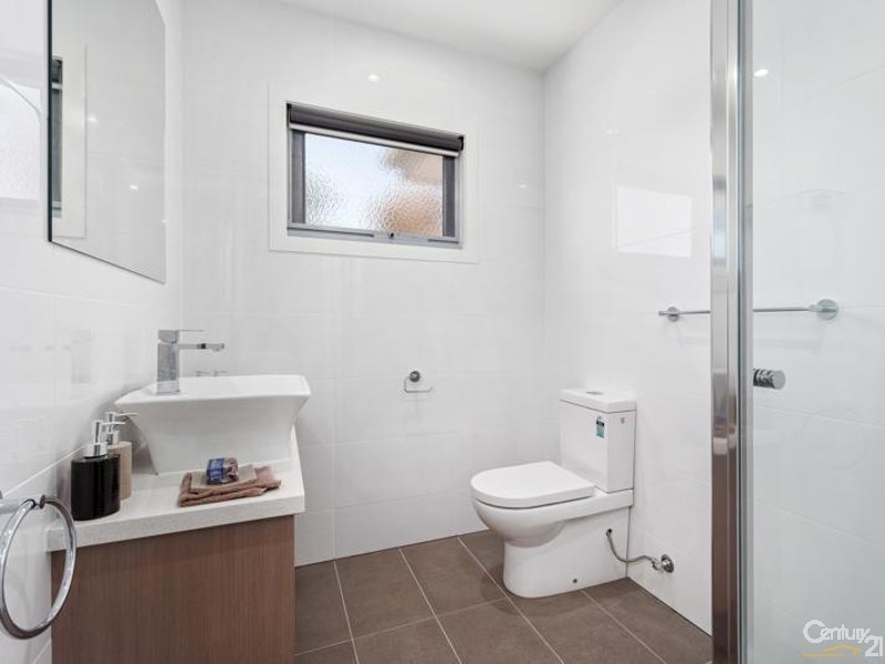 2 Third Avenue, Altona North VIC 3025