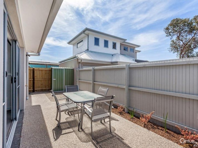 2 Third Avenue, Altona North VIC 3025
