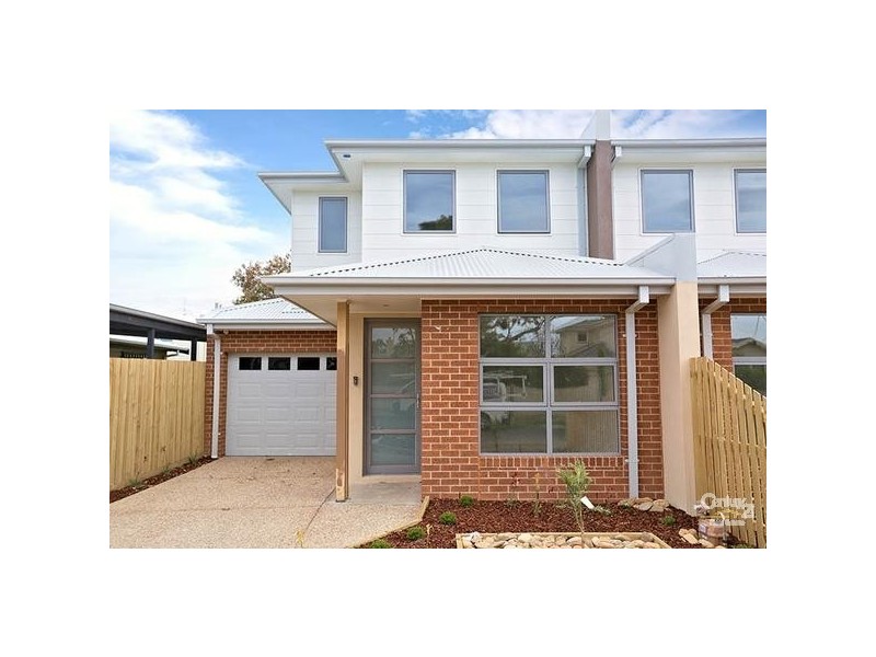 37 MONMOUTH STREET, Newport VIC 3015