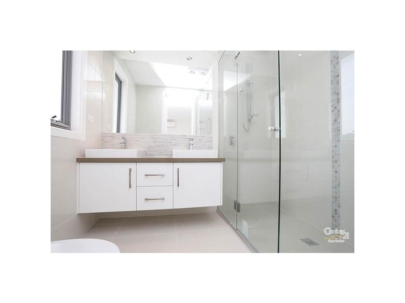 37 MONMOUTH STREET, Newport VIC 3015