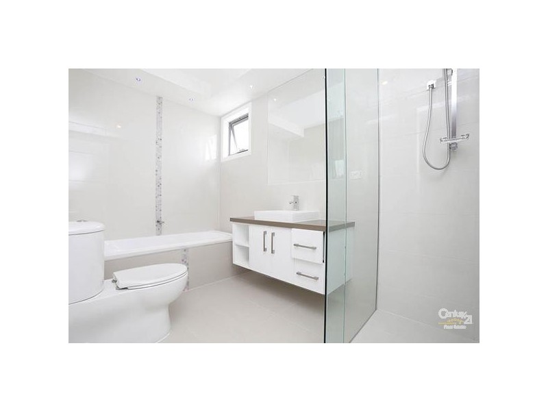 37 MONMOUTH STREET, Newport VIC 3015