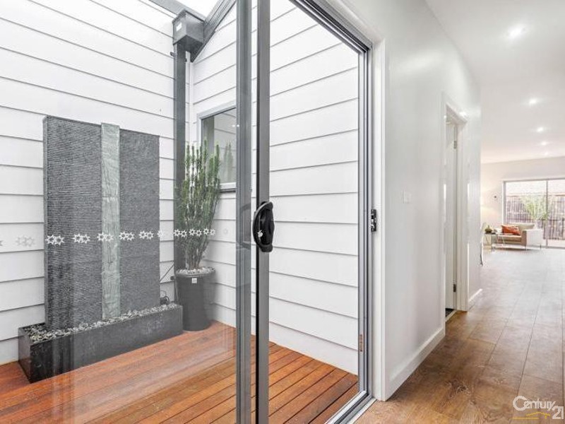 50 Angus Avenue, Altona North VIC 3025