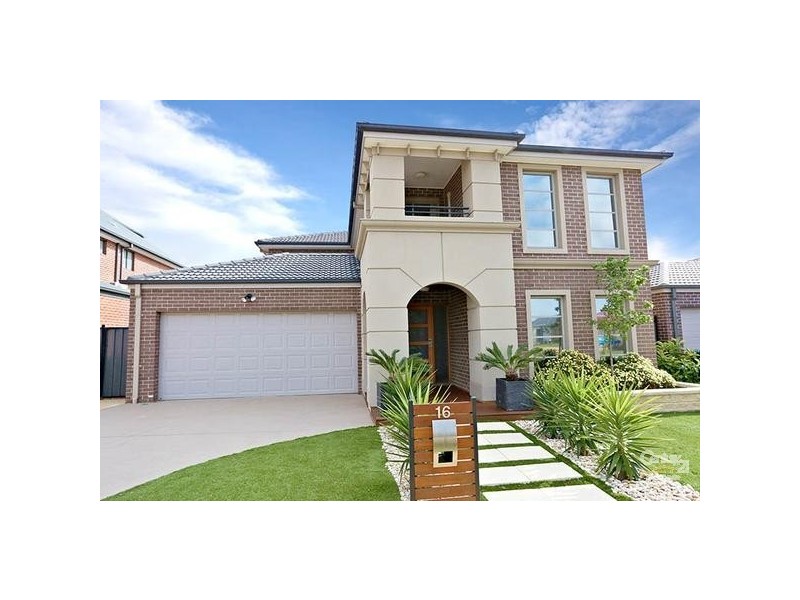 16 CORDNER WAY, Point Cook VIC 3030