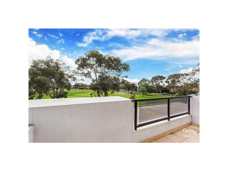 4/71 OXFORD STREET, Newport VIC 3015