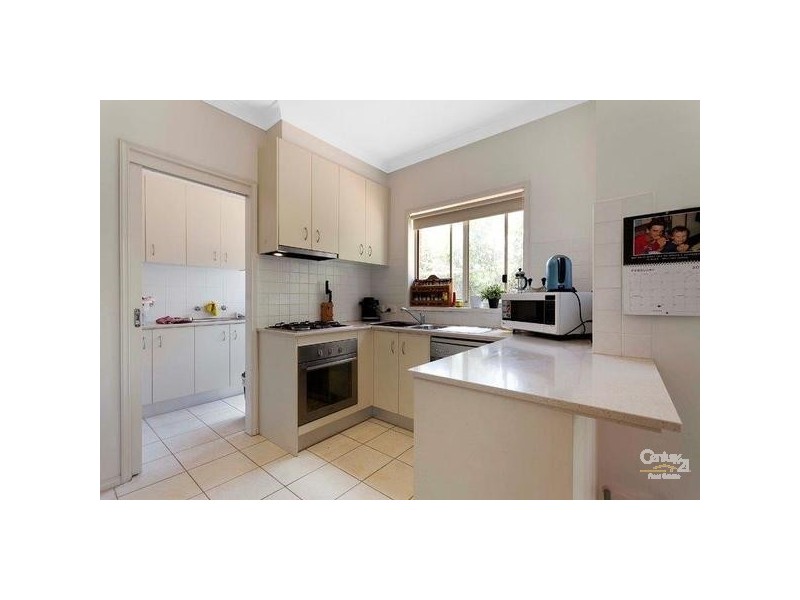 18/14 MICKLETON GROVE, Point Cook VIC 3030