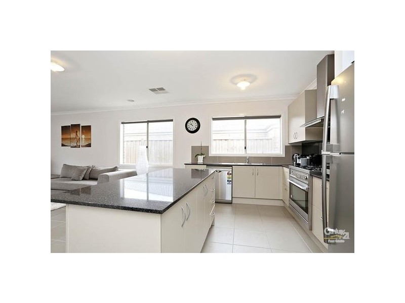 16 IONIAN WAY, Point Cook VIC 3030