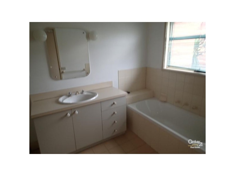 2/85 Florence street, Williamstown VIC 3016