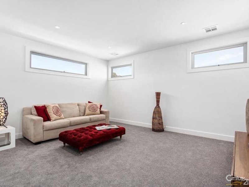 1 and 2/79 Saltley Street, South Kingsville VIC 3015
