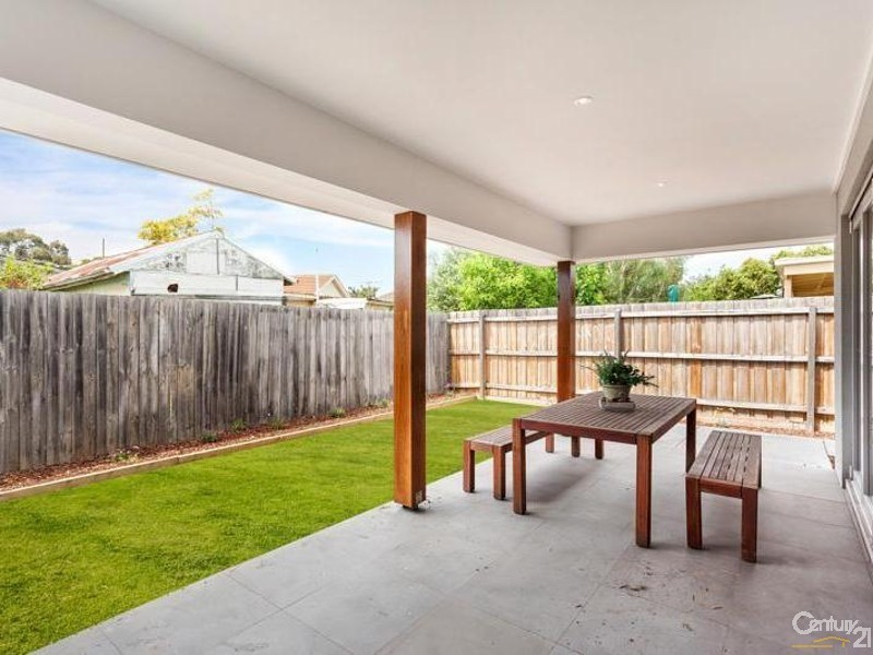 1 and 2/79 Saltley Street, South Kingsville VIC 3015