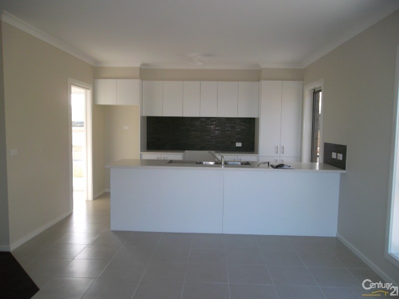 11 BODEGA ST, Waurn Ponds VIC 3216