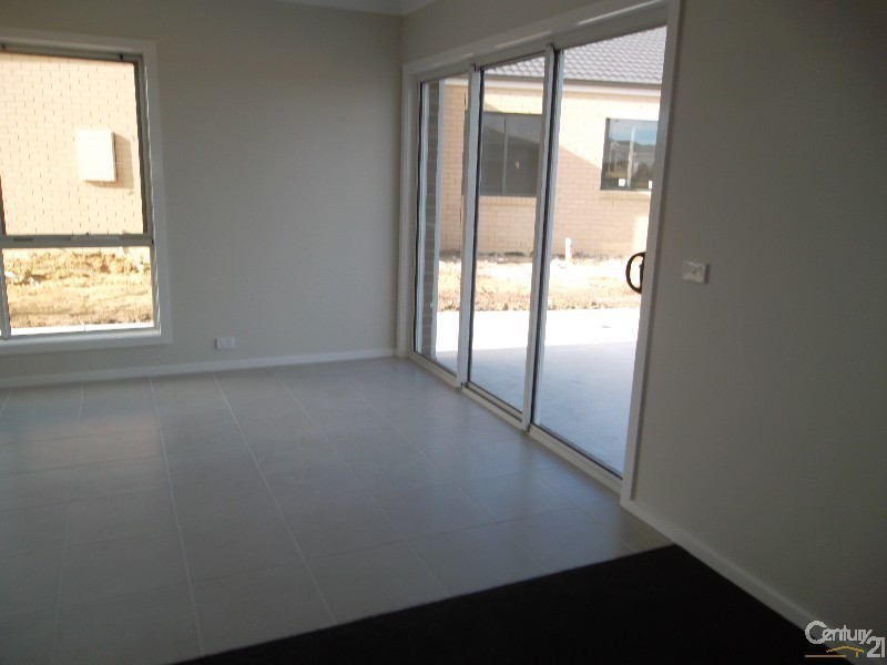 11 BODEGA ST, Waurn Ponds VIC 3216