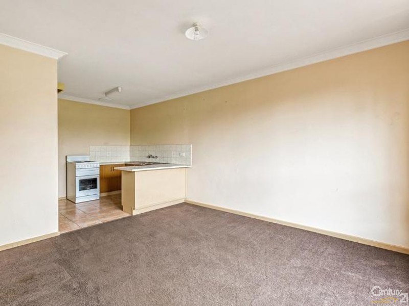 4/26 SINNS AVENUE, Werribee VIC 3030