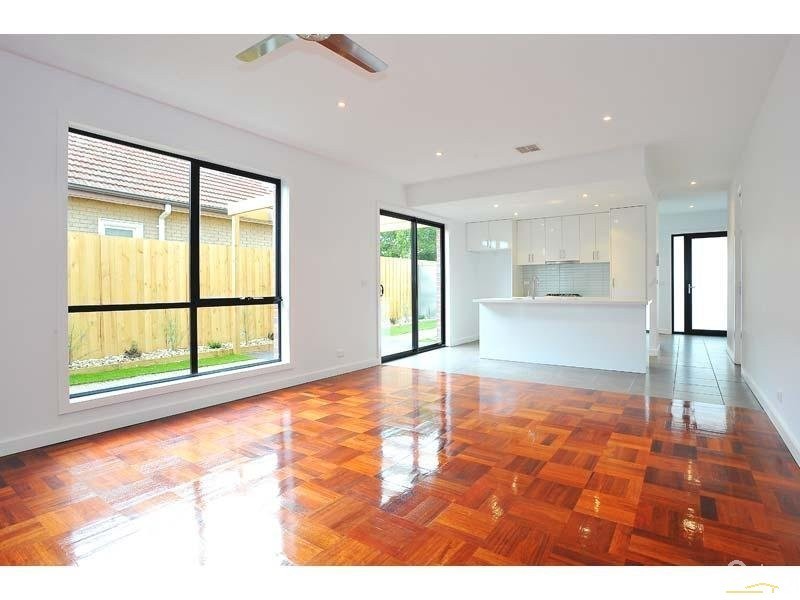 20A Stapley Crescent, Altona North VIC 3025