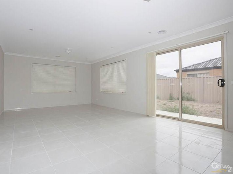 9 CABERNET, Point Cook VIC 3030