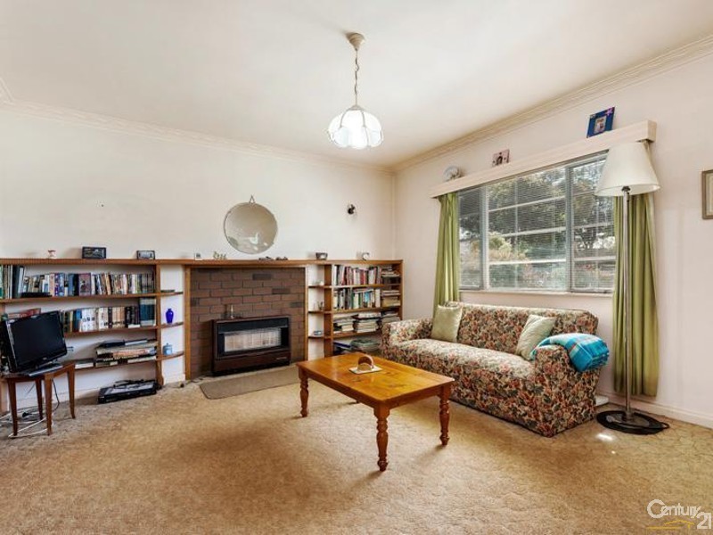 1 Gordon Street, Newport VIC 3015