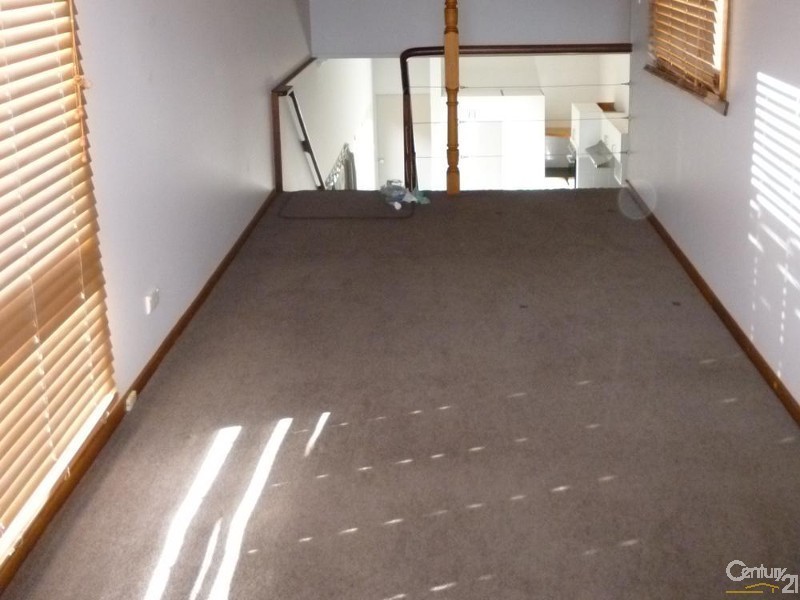 14 ILLAWARRA, Williamstown VIC 3016