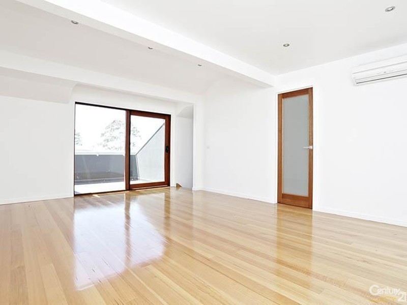 169 JOHN LISTON DRIVE, Newport VIC 3015