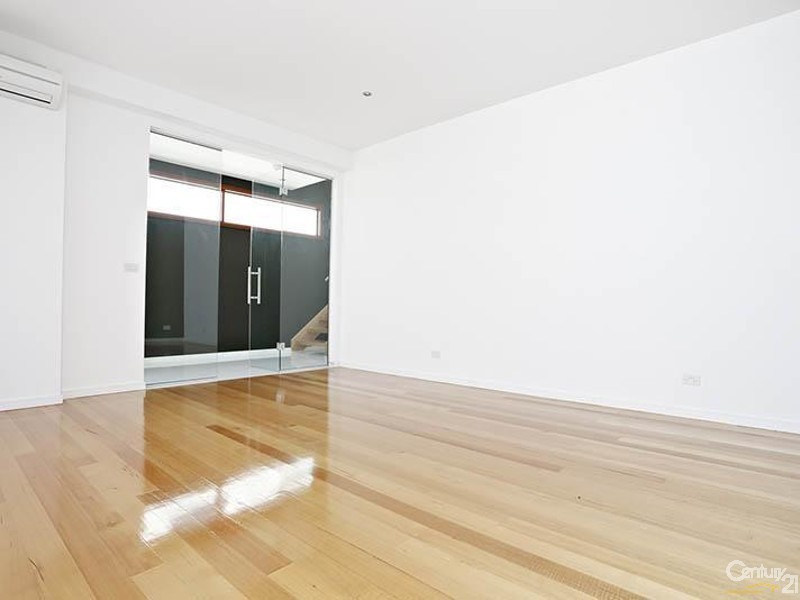 169 JOHN LISTON DRIVE, Newport VIC 3015