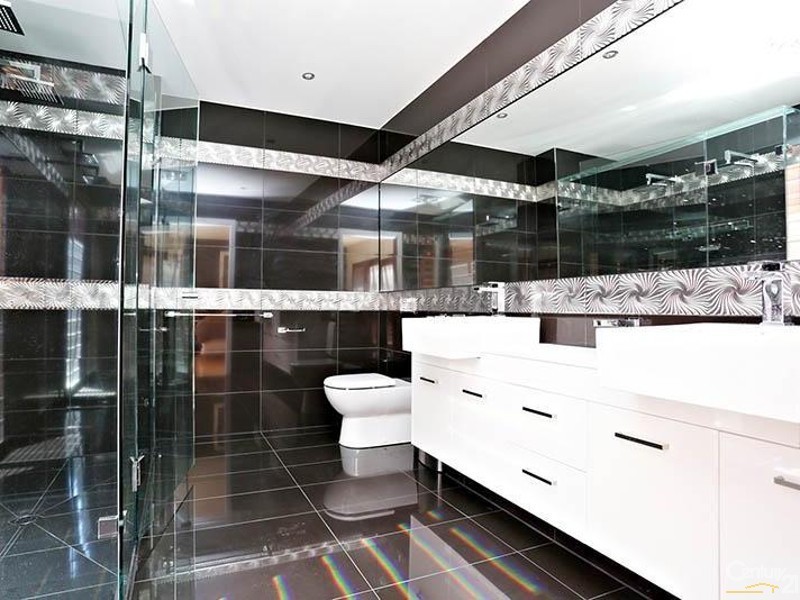 169 JOHN LISTON DRIVE, Newport VIC 3015