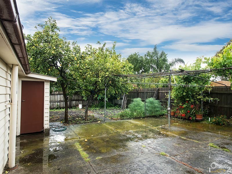 38 TAIT STREET, Newport VIC 3015