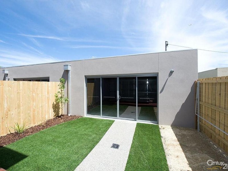 38 Kernot Street, South Kingsville VIC 3015