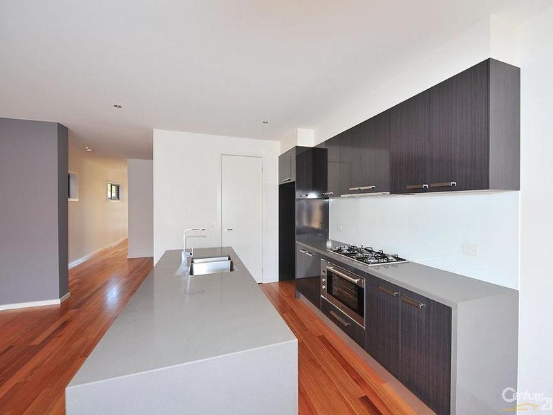 38 Kernot Street, South Kingsville VIC 3015