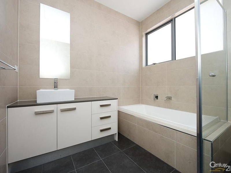 38 Kernot Street, South Kingsville VIC 3015