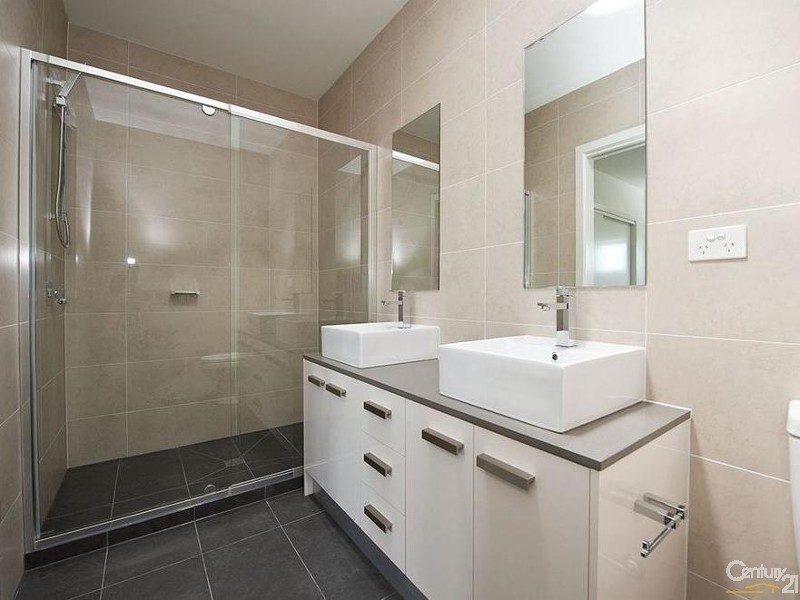 38 Kernot Street, South Kingsville VIC 3015