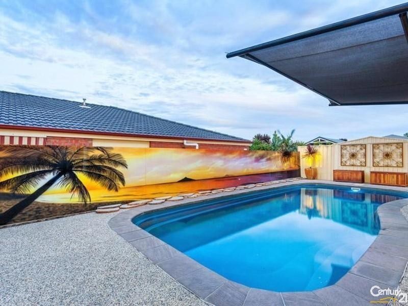 8 ST NICHOLAS COURT, Tarneit VIC 3029