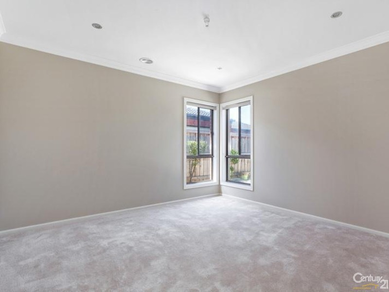 19  DAYDREAM DRIVE, Point Cook VIC 3030