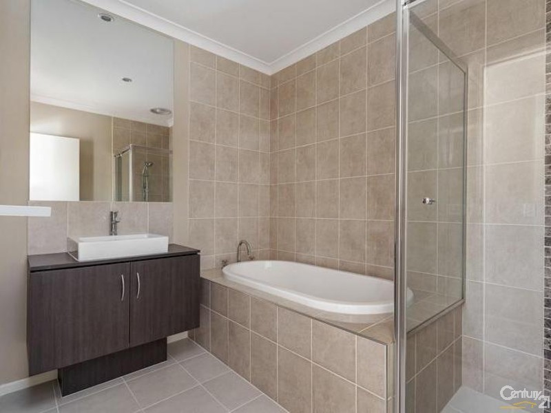 19  DAYDREAM DRIVE, Point Cook VIC 3030