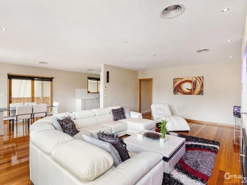 12 Kaye Crescent, Laverton VIC 3028