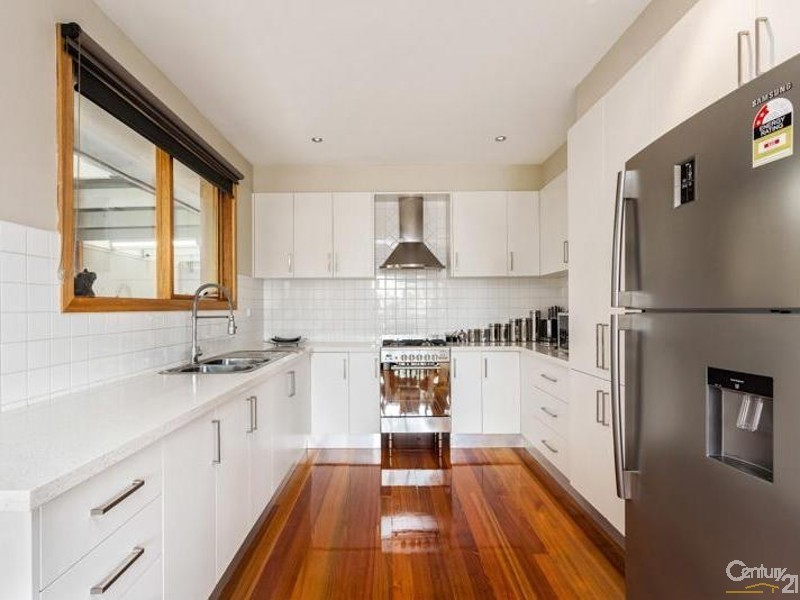 12 Kaye Crescent, Laverton VIC 3028