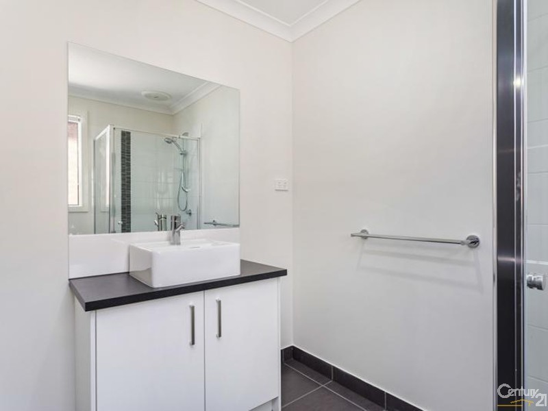 7 ANGLERS AVENUE, Point Cook VIC 3030